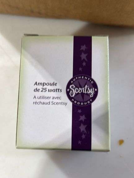 7 Scentsy 25-Watt Light Bulbs