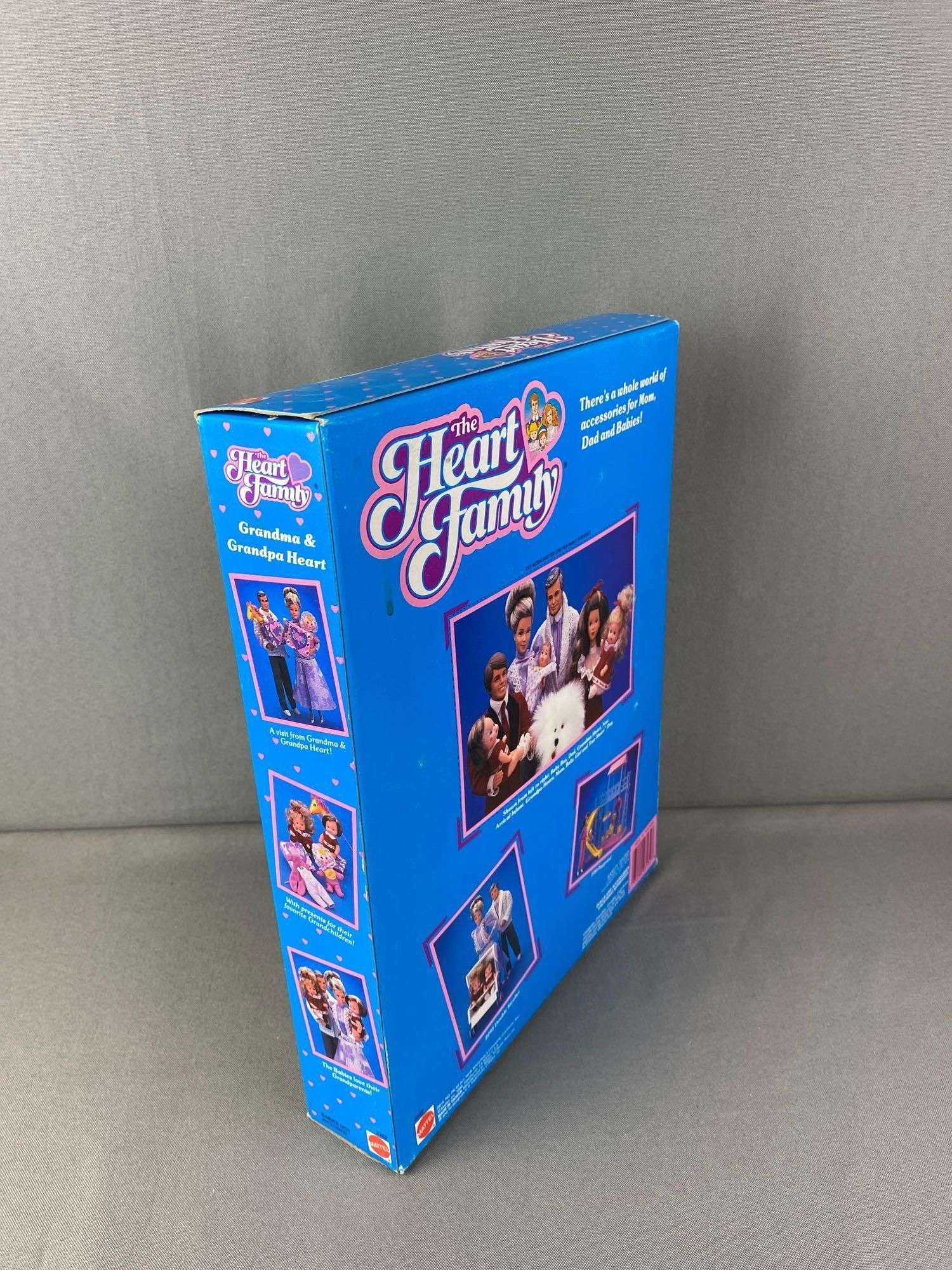 キッズ・ファミリー KitKat 30th Anniversary キットカット ミニ 28個セット 28種 異なる味 28×3袋 プレゼント