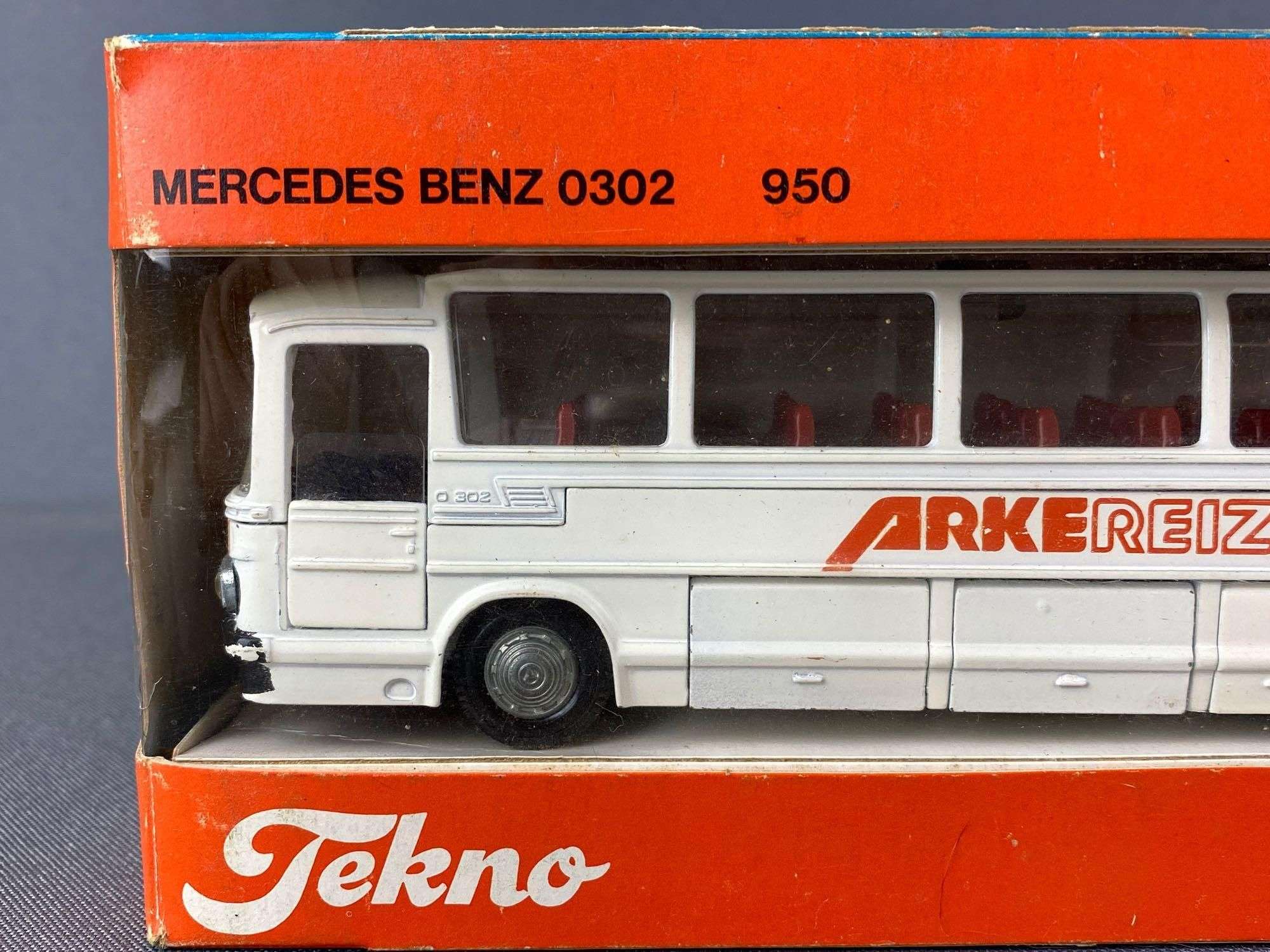 ミニカー TEKNO MERCEDES BENZ 0302 BUS Tekno Mercedes Benz 0302 Bus - Matthew Bullock Auctioneers