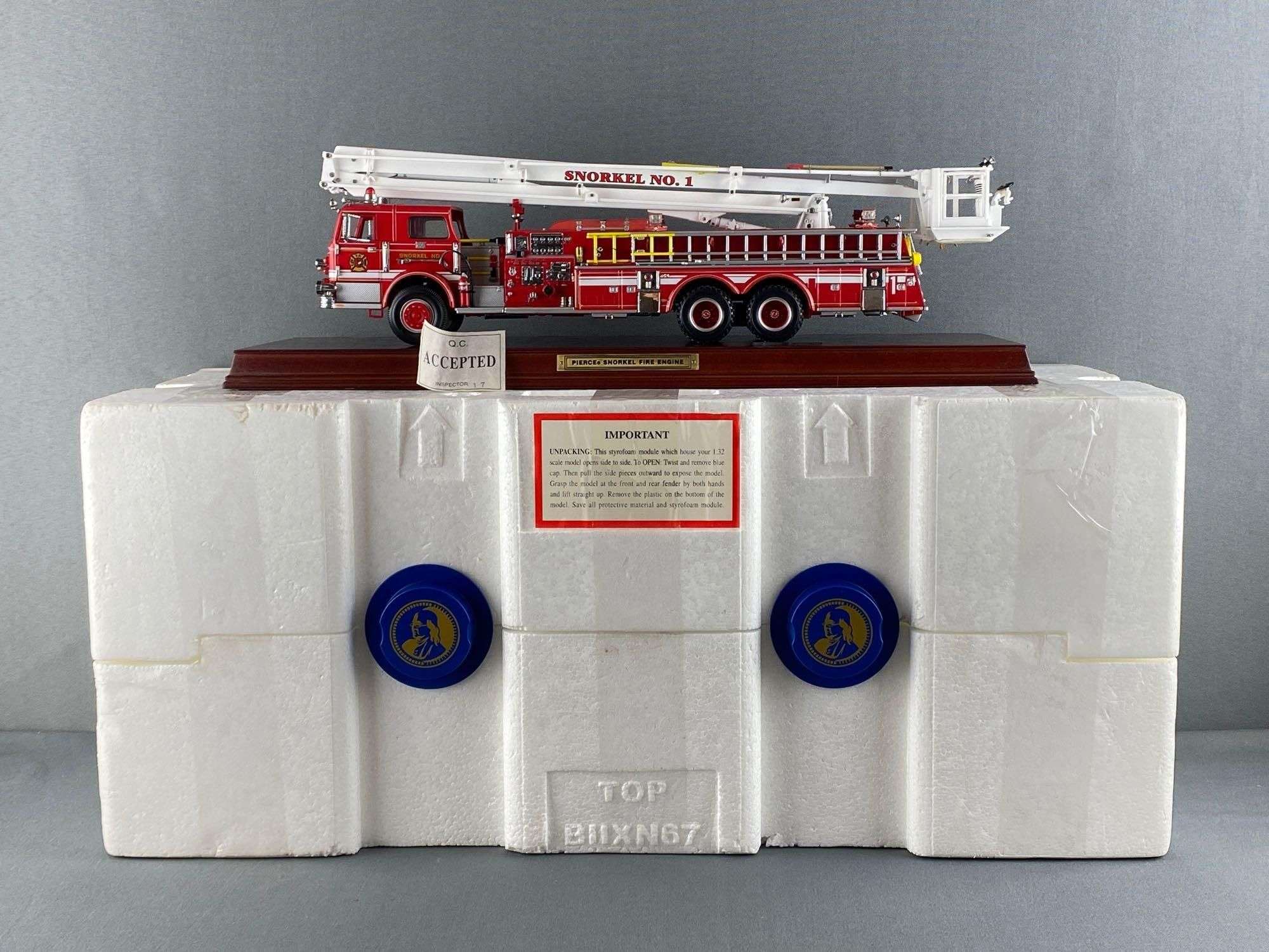 Franklin Mint Pierce Snorkel Fire Engine - Matthew Bullock Auctioneers