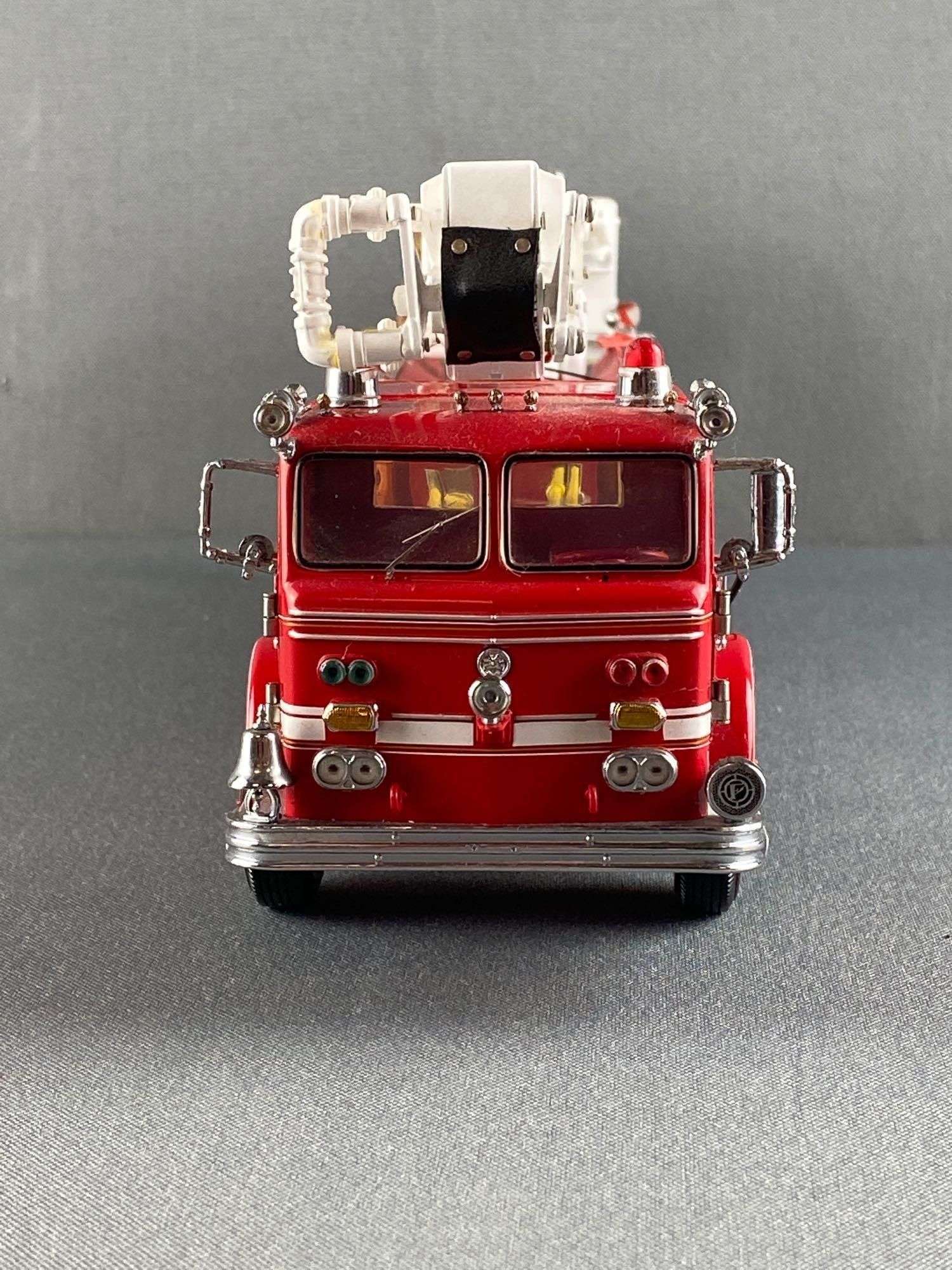 Franklin Mint Pierce Snorkel Fire Engine - Matthew Bullock Auctioneers