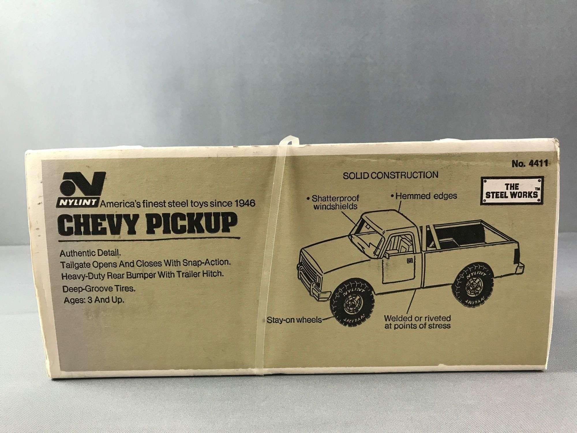 Ny Lint Smuckers Chevy Pickup Toy Truck - Matthew Bullock Auctioneers