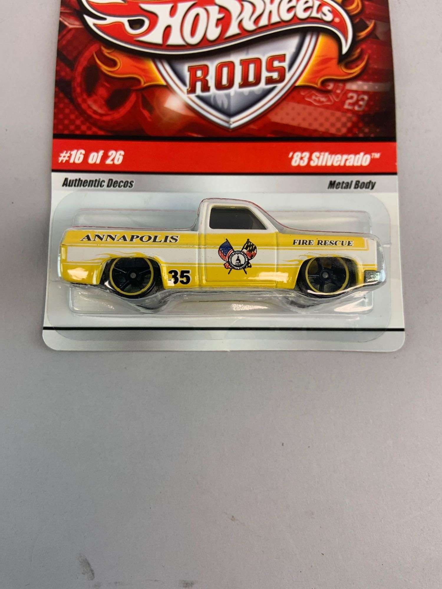 ホットウィール FIRE RODS DAIDY DELIVERY Hot Wheels Fire Rods 83 Silverado die-cast vehicle - Matthew