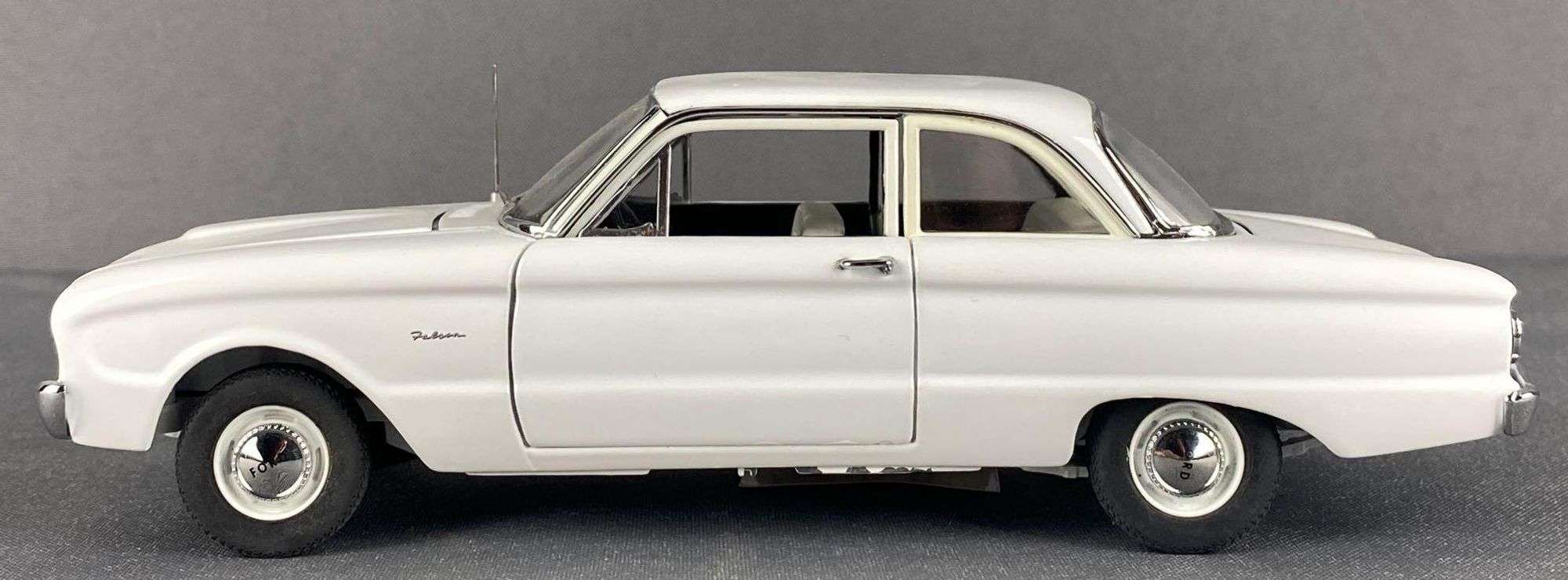 ガルシアさん専用Franklin mint FALCON 、ステルスセット Franklin Mint Precision Models 1960 Ford Falcon - Matthew Bullock
