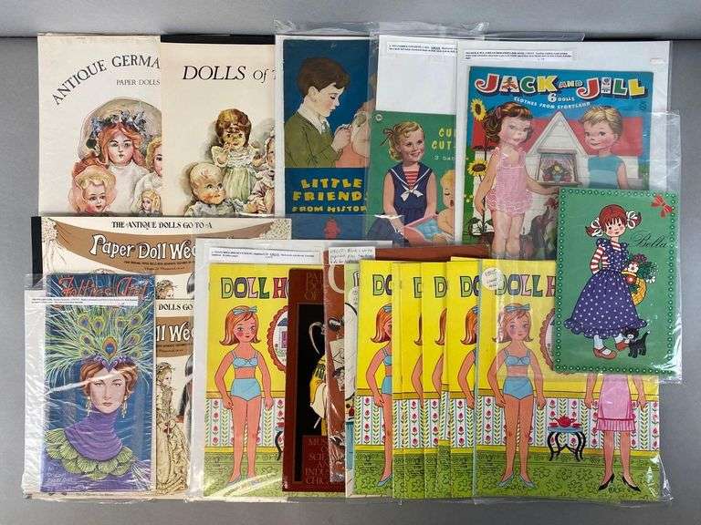 Group of 20 Assorted Paper Doll Sets - Matthew Bullock Auctioneers