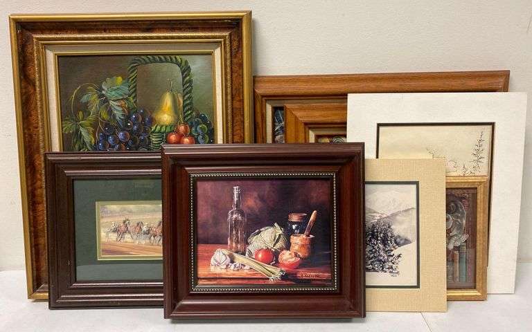 8 piece group of assorted art - Matthew Bullock Auctioneers