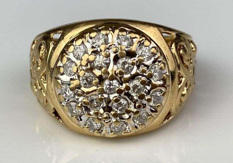 10K Gold Diamond Ring - Matthew Bullock Auctioneers