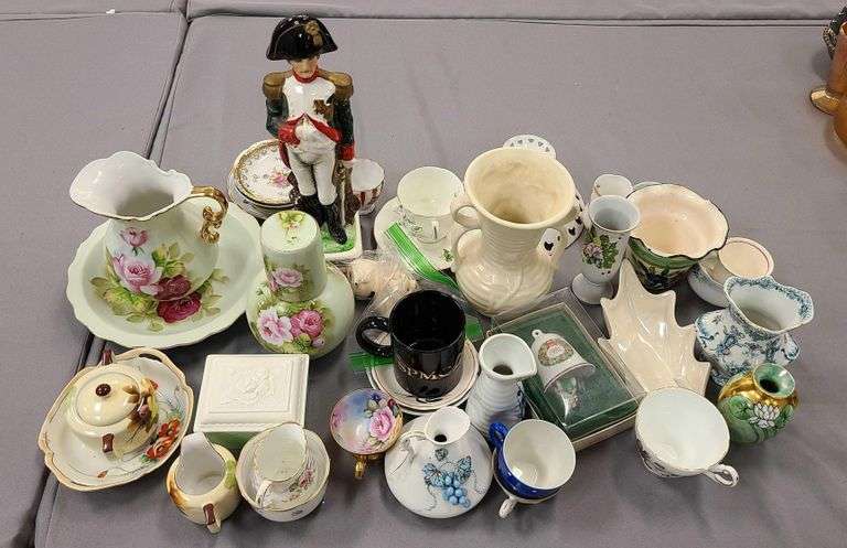 Group of China, pottery, various decor items - Matthew Bullock Auctioneers