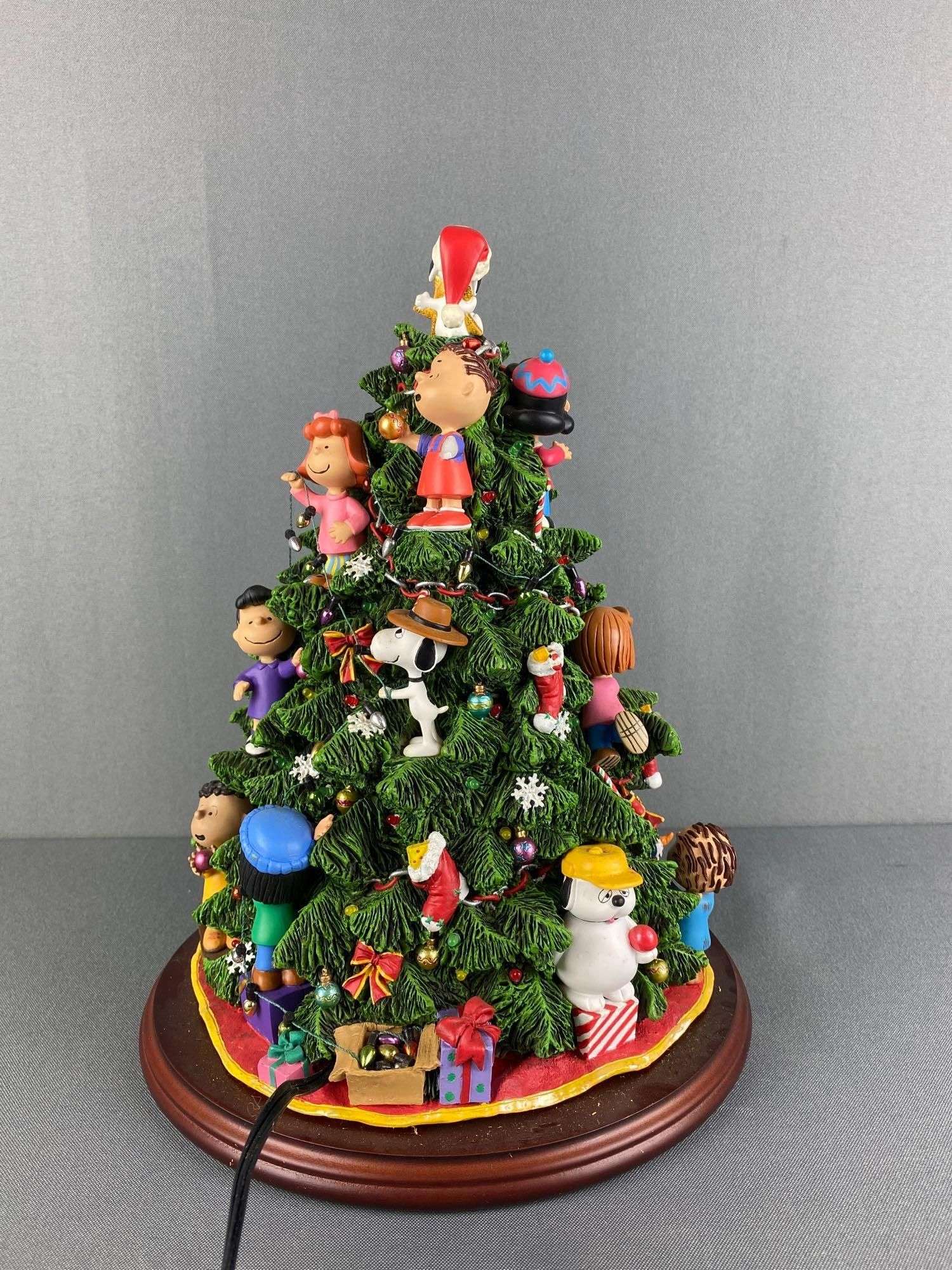 The Danbury Mint The Peanuts Lighted Christmas Tree - Matthew