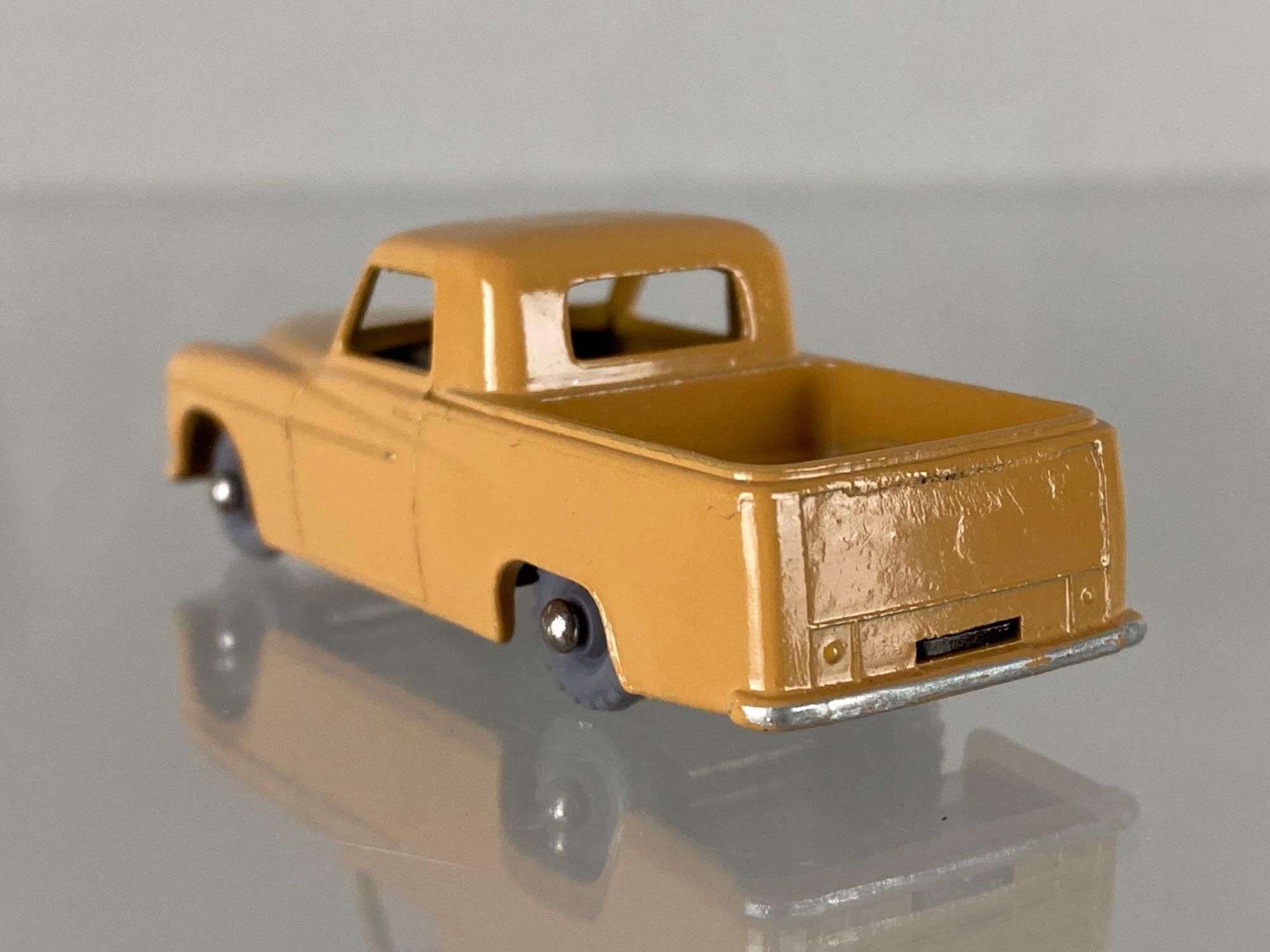 MATCHBOX No.50 COMMER PICK-UP MK Ⅷ
