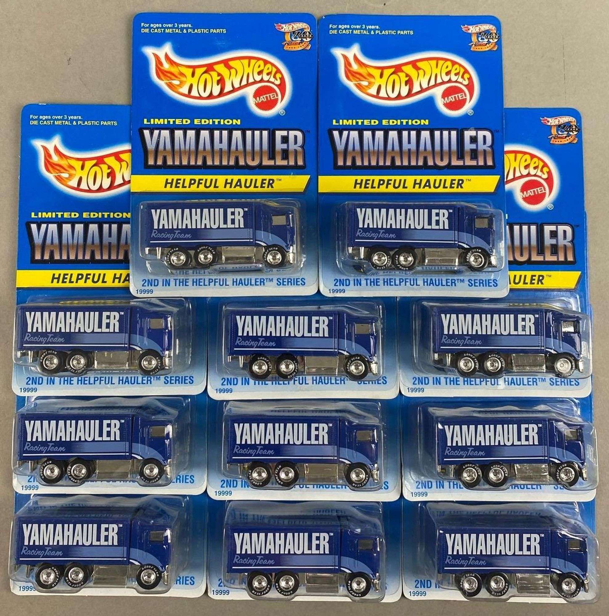 ミニカー　1/64 YAMAHAULER HELPFUL HAULER(ブルー) 「Hot Wheels 2ND IN THE HELPFUL HAULER」 [19999] Group of 11 Hot Wheels Limited Edition Yamahauler Helpful