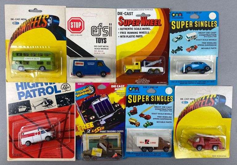 Group of 8 Assorted Die-Cast Vehicles - Matthew Bullock Auctioneers