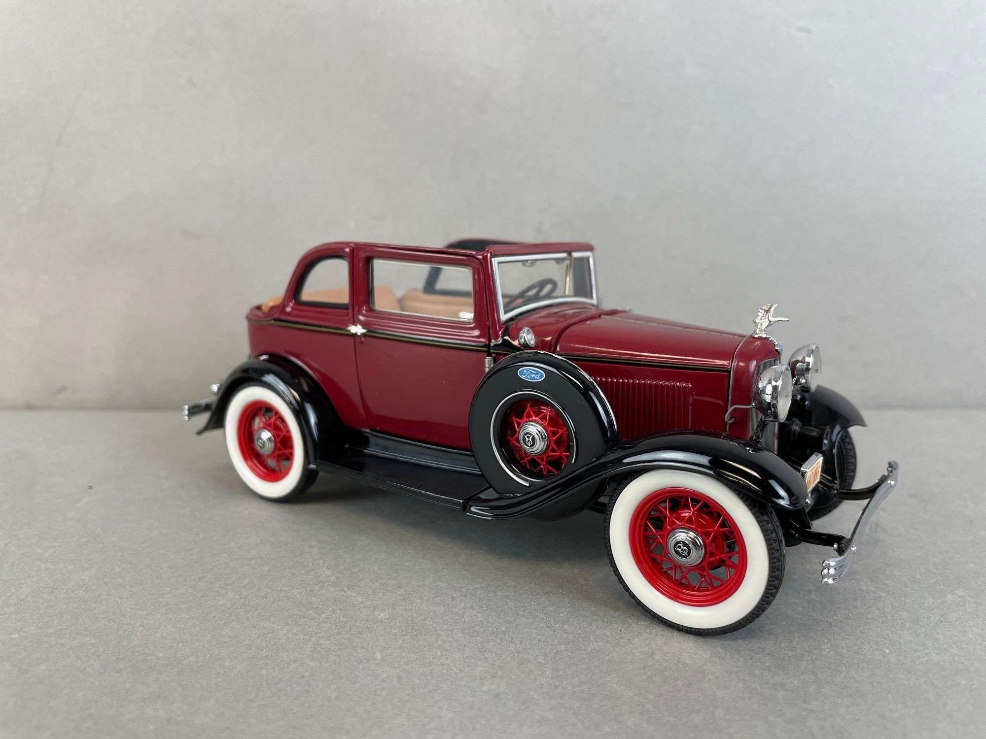 フランクリンミント 1932 Ford V-8 Bonnie ＆ Clyde's