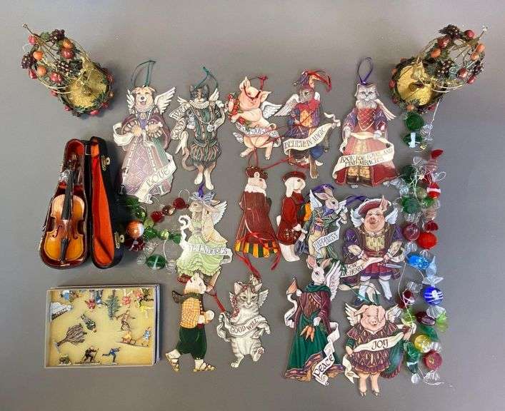 Group of 30+ Assorted Ornaments and More - Matthew Bullock Auctioneers