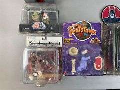 Group of 8 Assorted Action Figures and More - Matthew Bullock Auctioneers