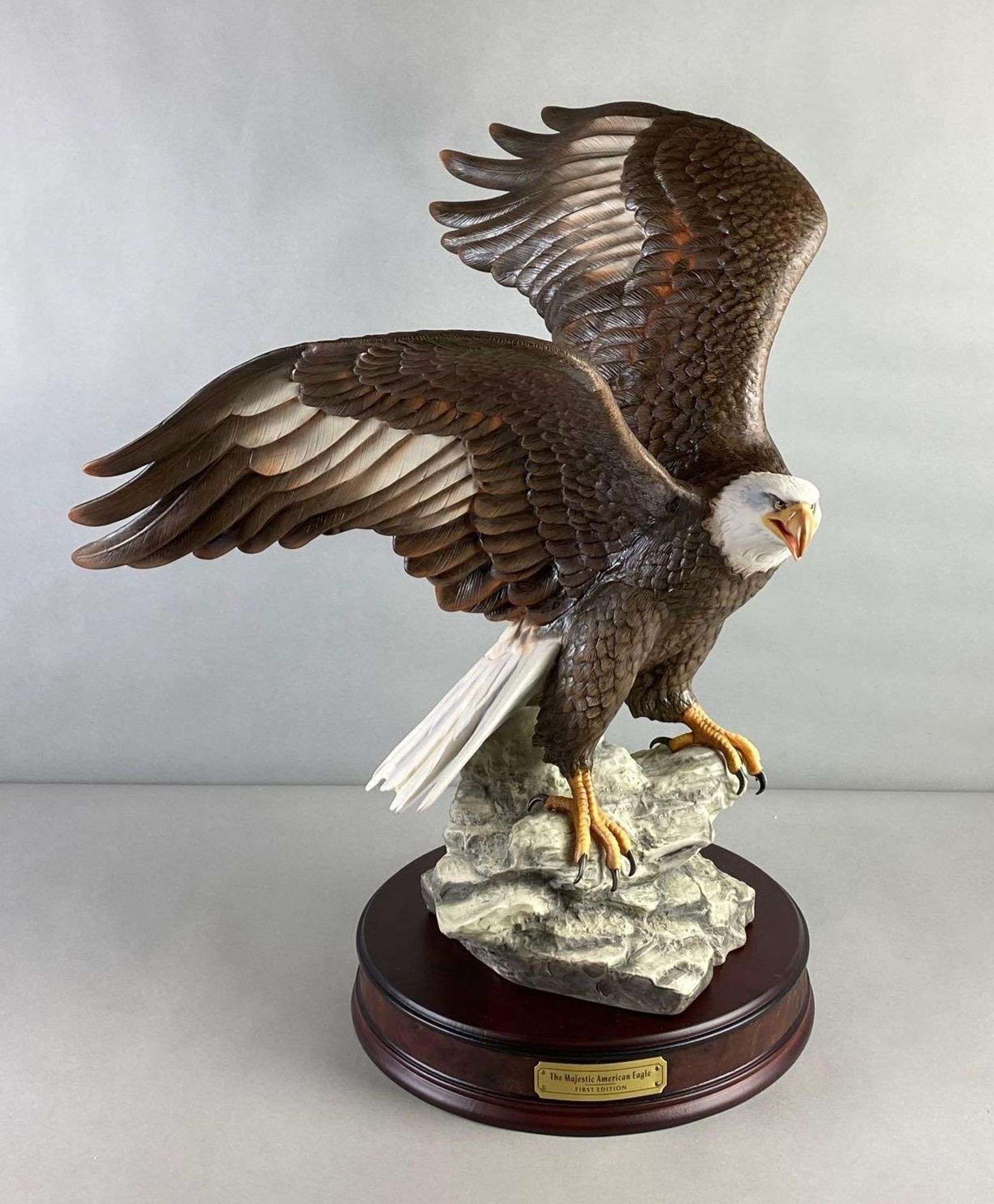 Bald Eagles フィギュリン 親子 ヒナ Franklin Mint Ray Ruyckevelt Hand Painted Majestic Bald Eagle