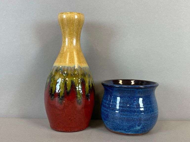 Group of Pottery Items - Matthew Bullock Auctioneers