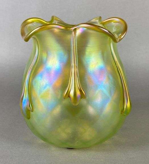 Czech artist Igor Mueller Iridescent Art Diamond Patterned Glass Vase