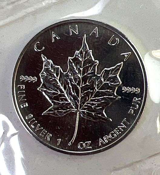 1999 Canada Maple Leaf 1 oz .9999 Fine Silver Sealed in original plastic