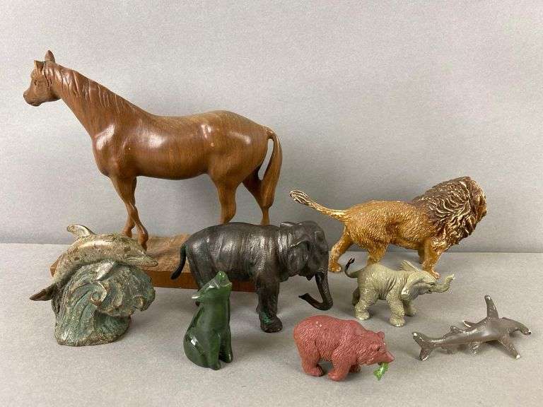 Group of Animal Figurines - Matthew Bullock Auctioneers