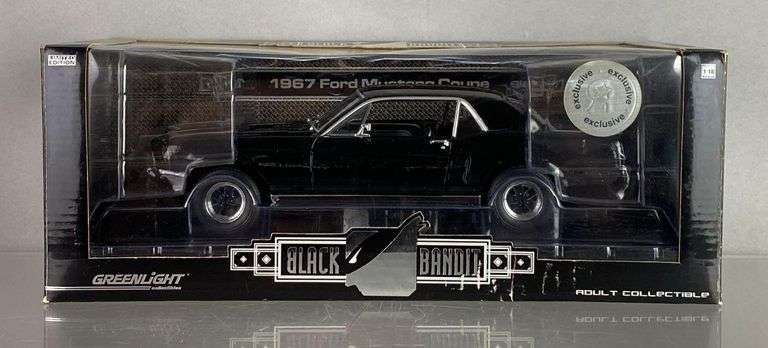 Greenlight Black Bandit Series 1967 Ford Mustang Coupe