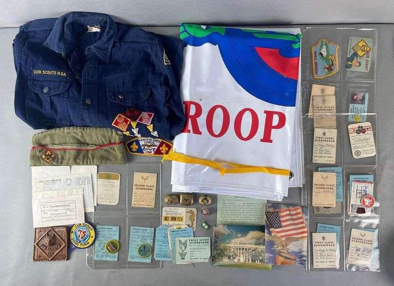 Group of Vintage Boy Scouts Items - Matthew Bullock Auctioneers