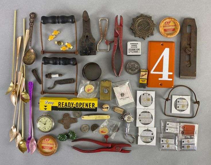 Group of Assorted Items - Matthew Bullock Auctioneers