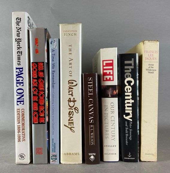 Group of 8 Artistic Books and More - Matthew Bullock Auctioneers