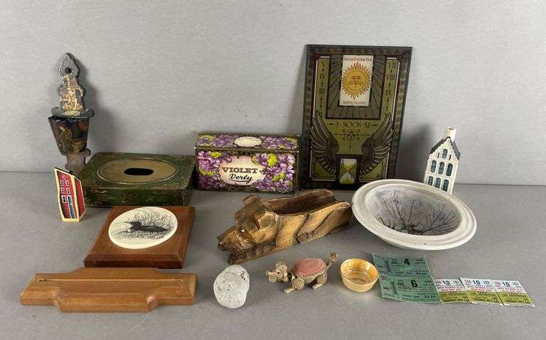 Group of Assorted Items - Matthew Bullock Auctioneers