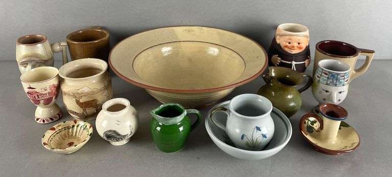 Group of Pottery Items - Matthew Bullock Auctioneers