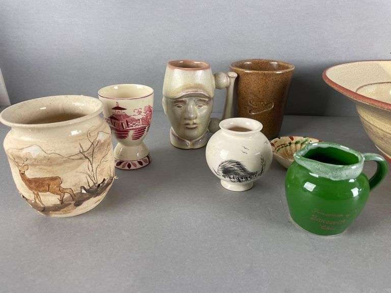Group of Pottery Items - Matthew Bullock Auctioneers
