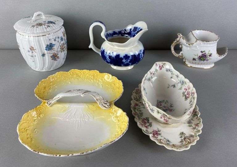 Group of 5 Porcelain Pitchers and More - Matthew Bullock Auctioneers
