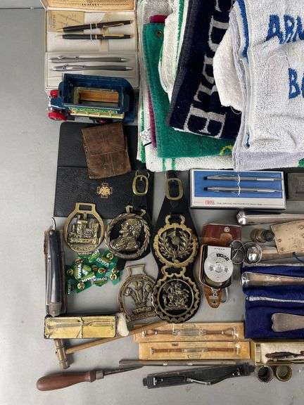 Group of Assorted Items - Matthew Bullock Auctioneers