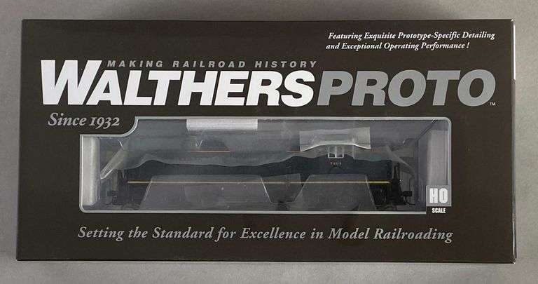Walthers Proto HO Scale Baltimore and Ohio EMD SD7 Locomotive