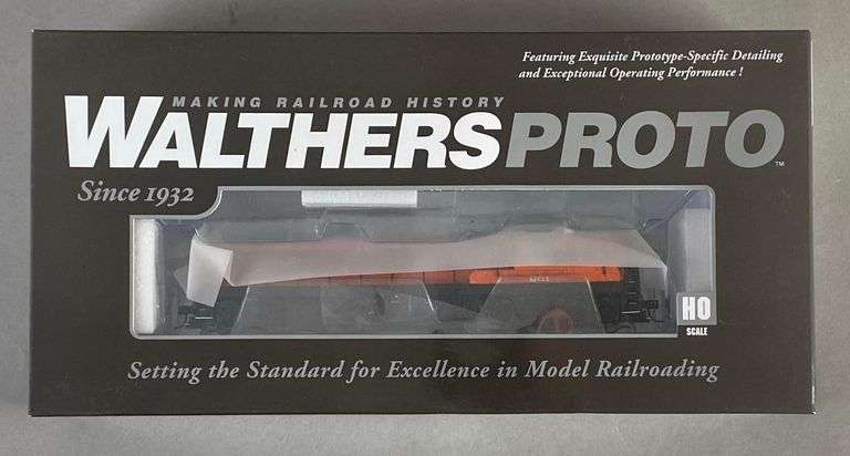 Walthers Proto HO Scale B and LE EMD SD7 Locomotive