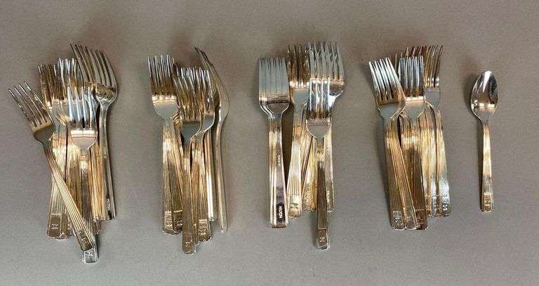 Group of Hilton Amsilco Silver Plate Flatware - Matthew Bullock Auctioneers