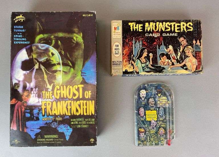 Group of 3 Halloween Items