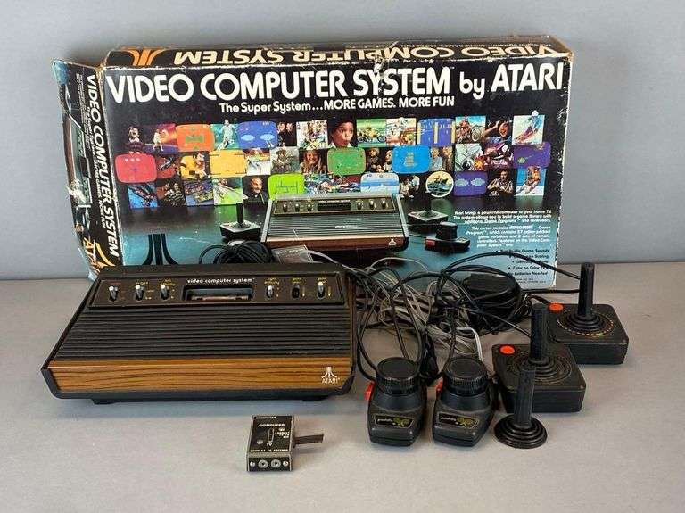 1978 Atari Video Computer System Console - Matthew Bullock Auctioneers