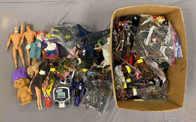 Group of Assorted Action Figures and More - Matthew Bullock Auctioneers
