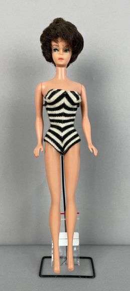 1958 Mattel Brunette Bubble Cut Barbie Fashion Doll