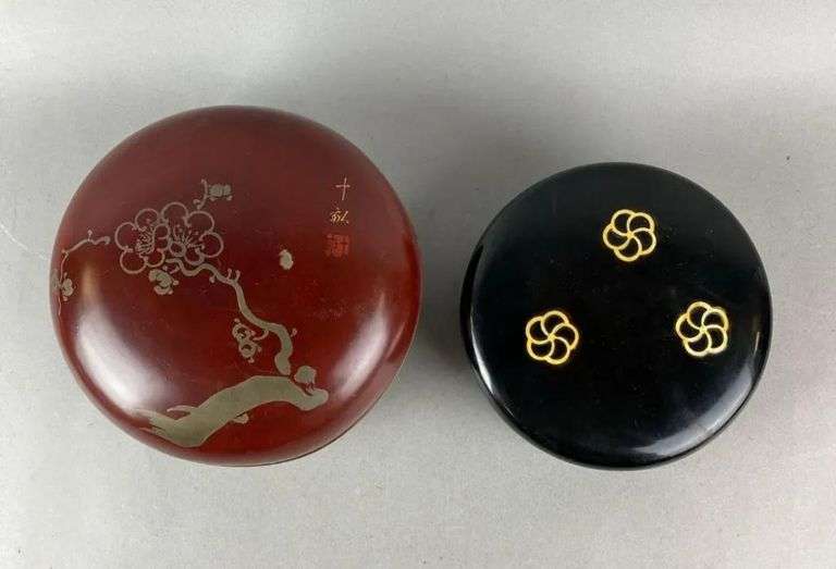 Group of 2 Japanese Lacquered Containers