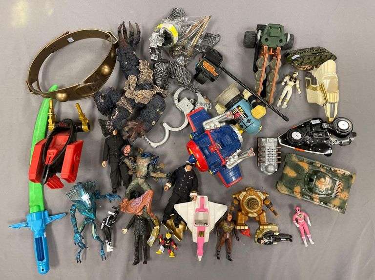 Group of Assorted Action Figures and More - Matthew Bullock Auctioneers