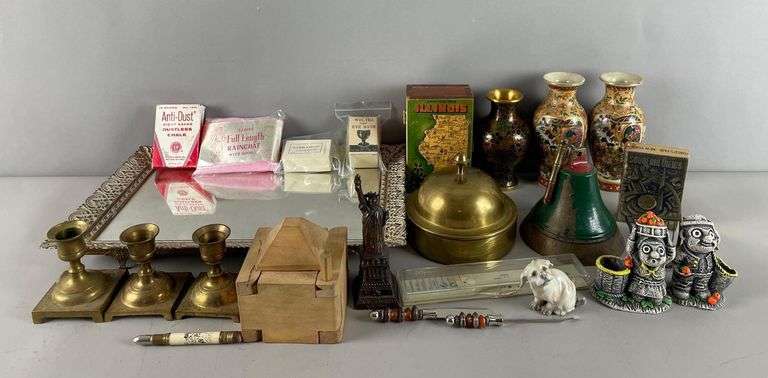 Group of Assorted Items - Matthew Bullock Auctioneers