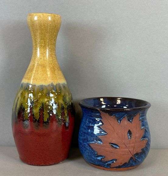 Group of Pottery Items - Matthew Bullock Auctioneers