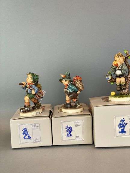 Group of 5 Hummel Goebel Porcelain Figurines - Matthew Bullock Auctioneers
