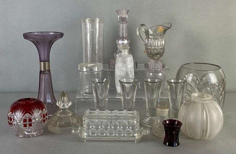 Group of Assorted Glassware - Matthew Bullock Auctioneers