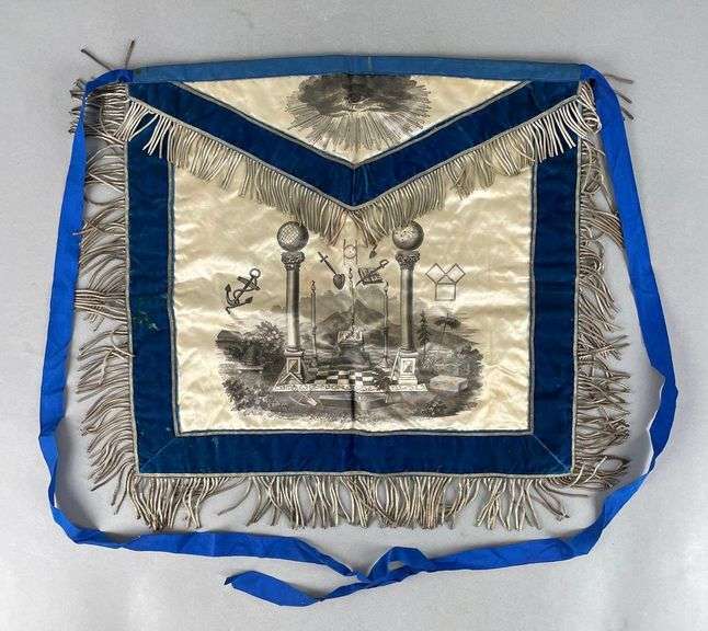 Massone Che Copre La Maschera Facciale - Italia - Foto 8