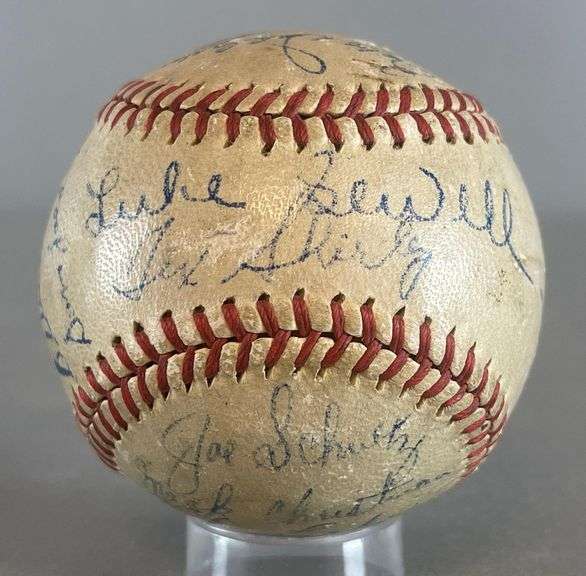 1946 St. Louis Browns Team Signed Baseball with 25 Signatures - Matthew ...