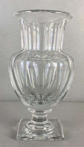 Vase Médicis En Cristal – Baccarat (Musée Des Cristalleries) – Très Bon état