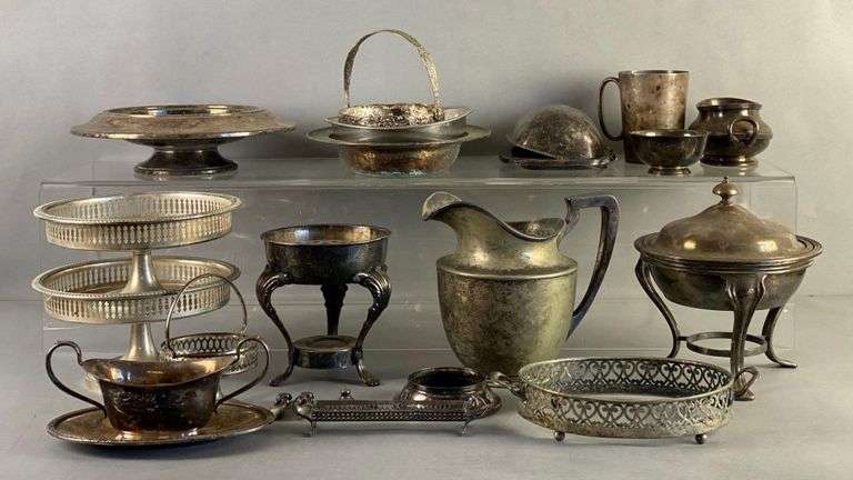 Group of Assorted Silver Plated Items - Matthew Bullock Auctioneers